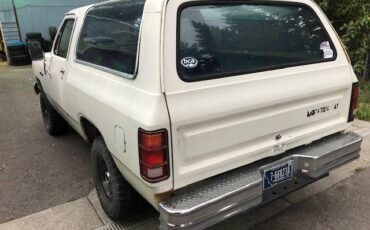 Dodge-ramcharger-1985-2