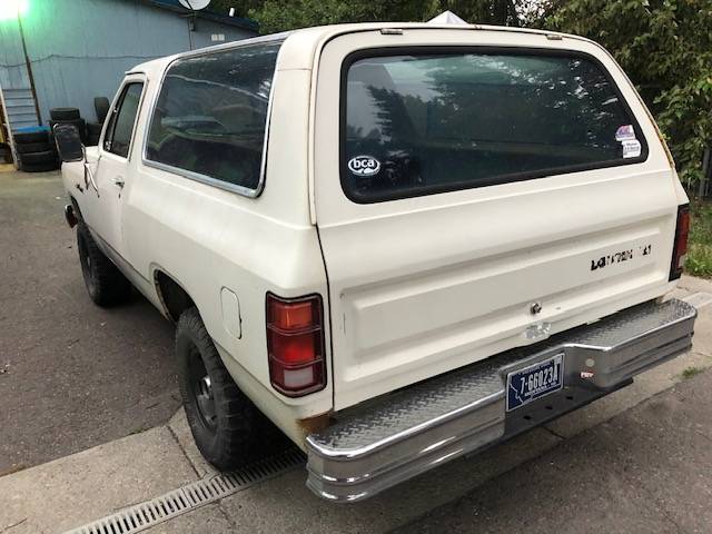 Dodge-ramcharger-1985-2