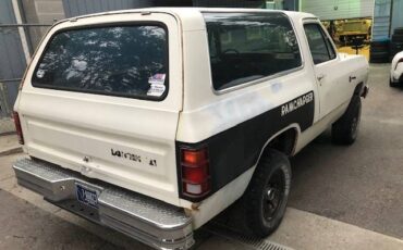 Dodge-ramcharger-1985-3