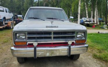 Dodge-ramcharger-1990-red-1