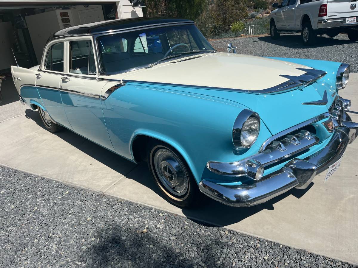 Dodge-royal-1956-white-13