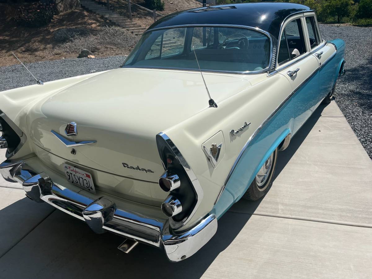 Dodge-royal-1956-white-4