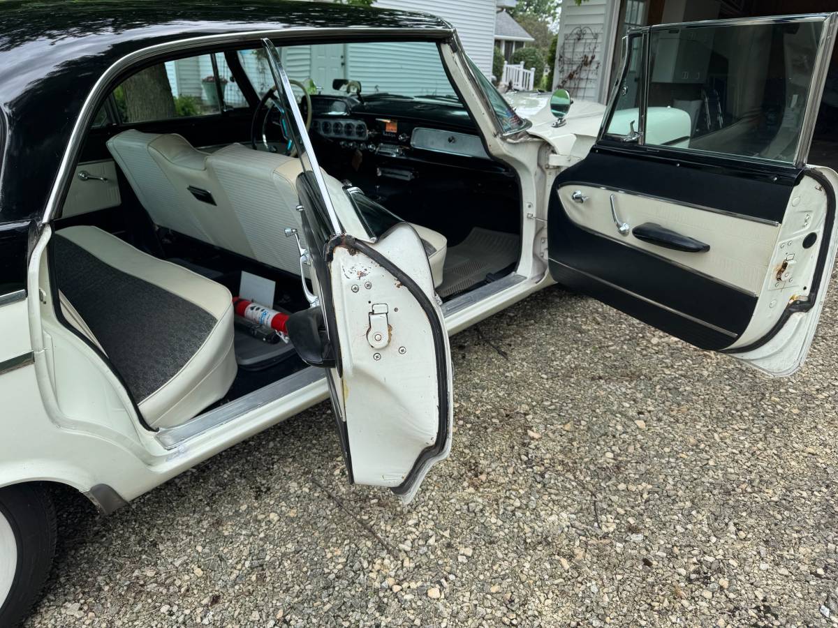 Dodge-royal-lancer-1958-white-4