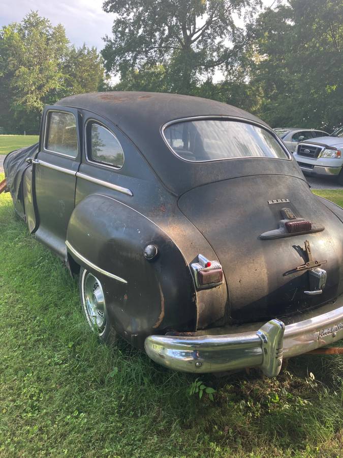 Dodge-sedan-1948-black-8