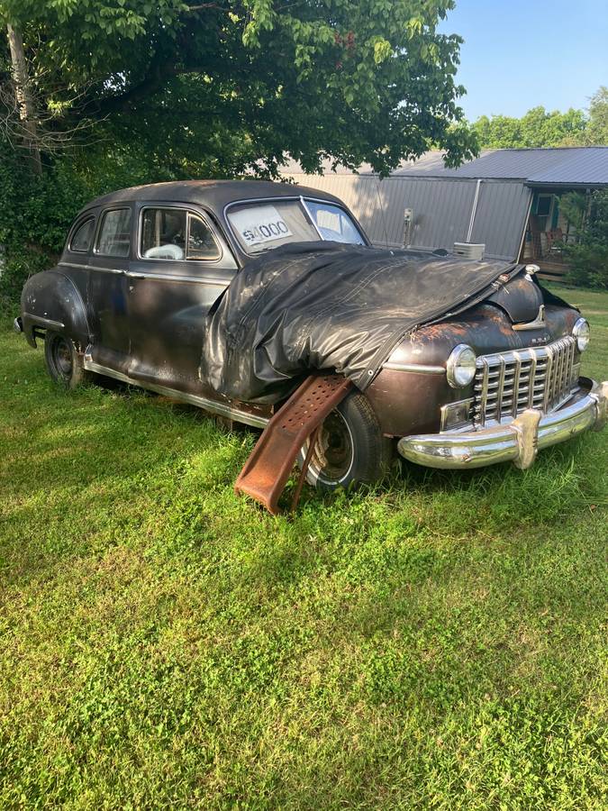 Dodge-sedan-1948-black-9