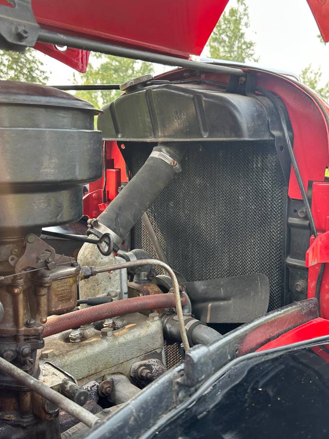 Dodge-stake-truck-1947-red-11