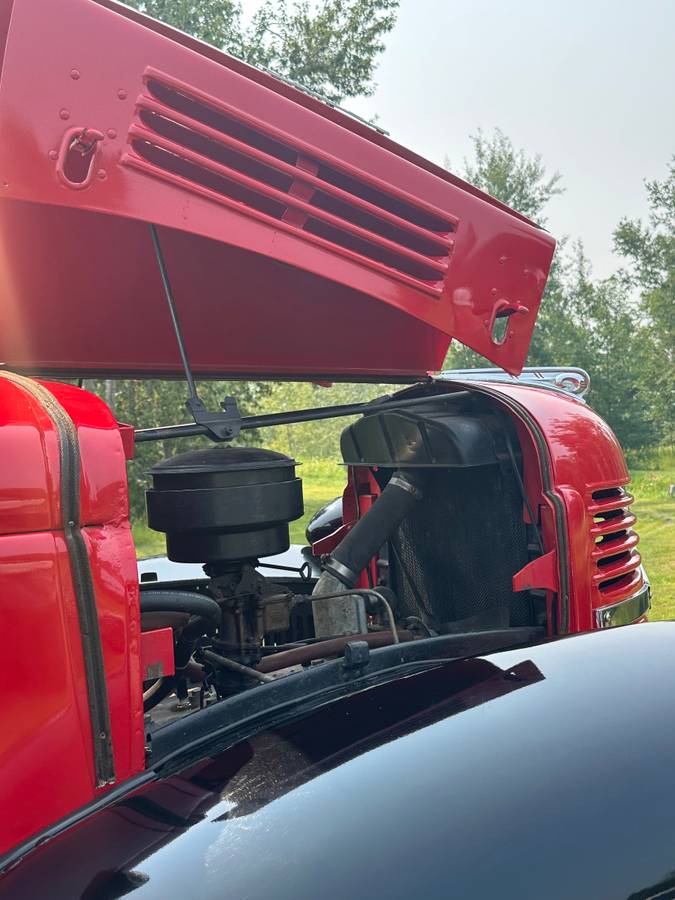 Dodge-stake-truck-1947-red-14