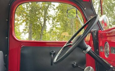 Dodge-stake-truck-1947-red-16