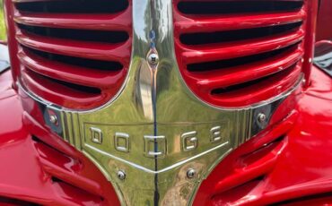 Dodge-stake-truck-1947-red-18