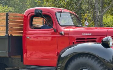 Dodge-stake-truck-1947-red-3
