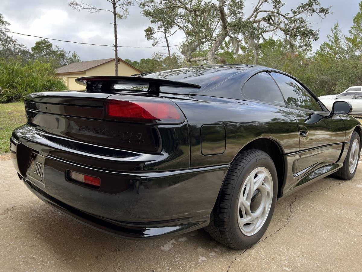 Dodge-stealth-1993-black-1