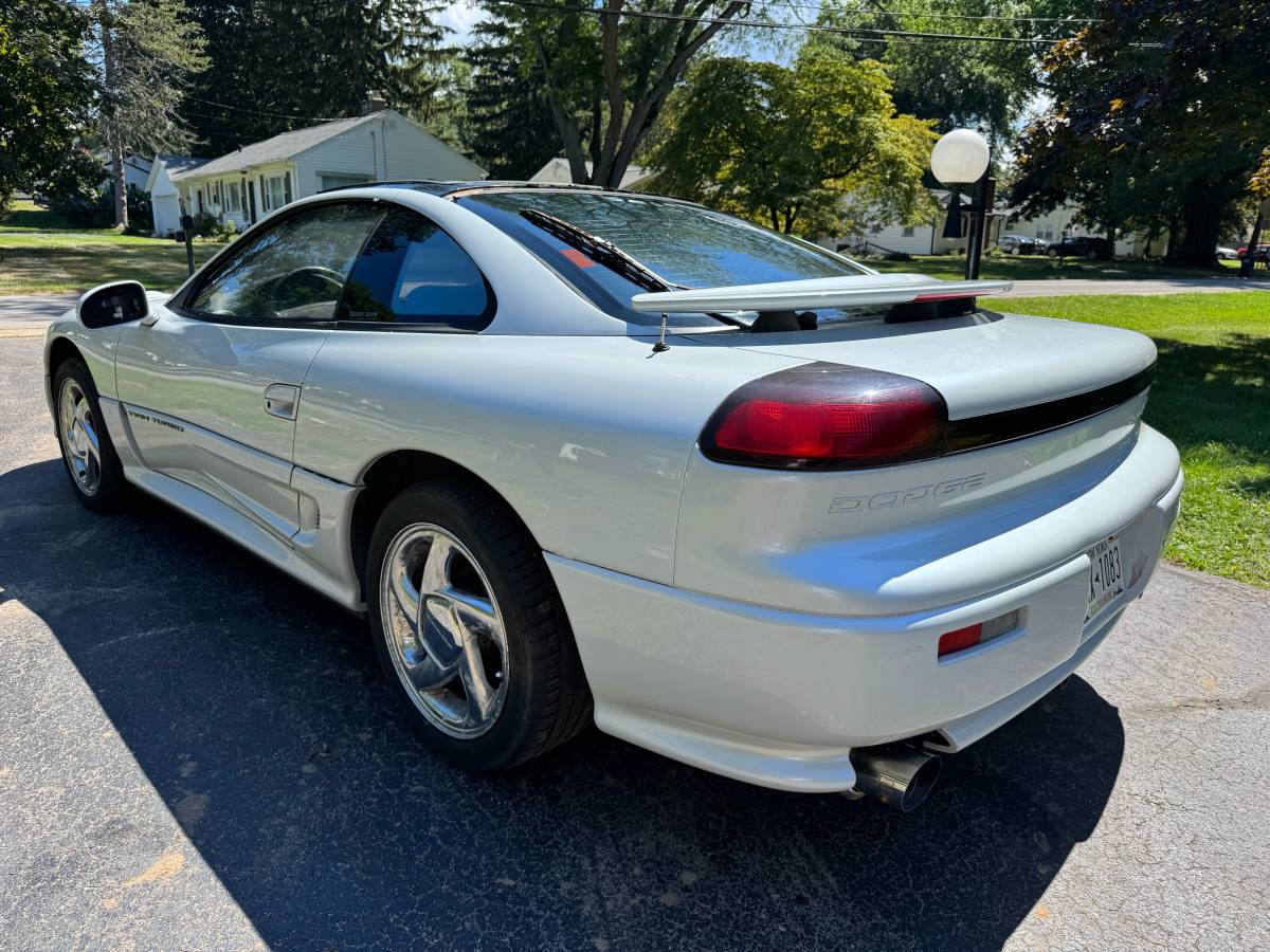 Dodge-stealth-1993-white-14