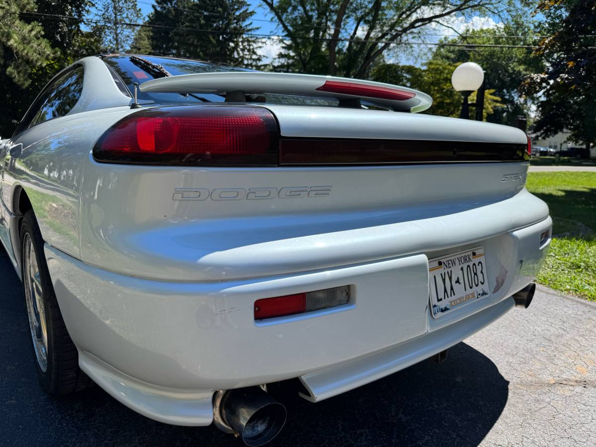Dodge-stealth-1993-white-15