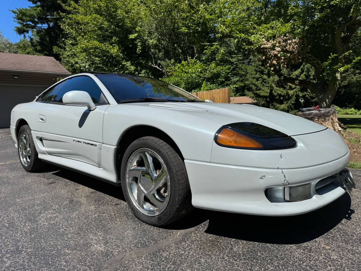 Dodge-stealth-1993-white-2