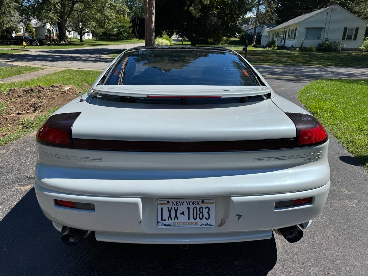 Dodge-stealth-1993-white-5