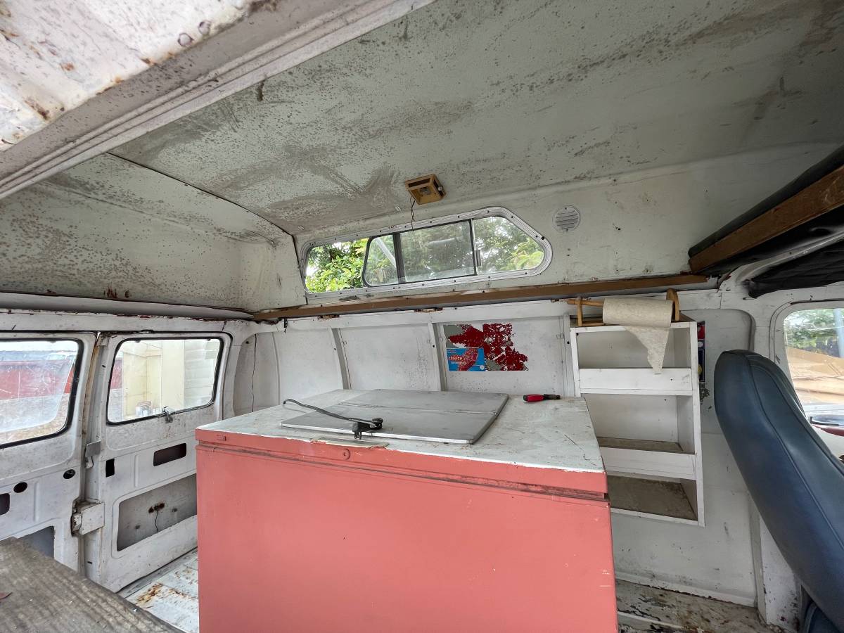 Dodge-tradesman-1972-white-6