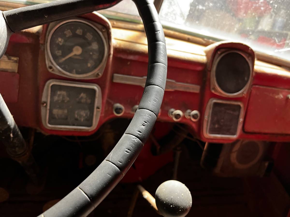 Dodge-truck-1951-4