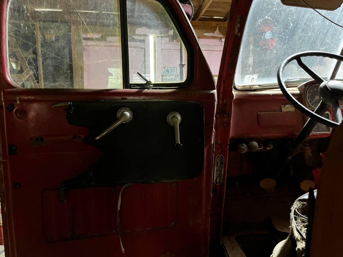 Dodge-truck-1951-8