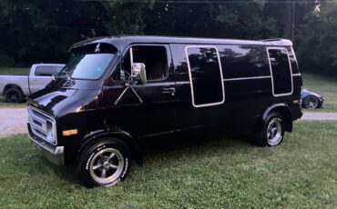 Dodge-van-b200-1977-black-1