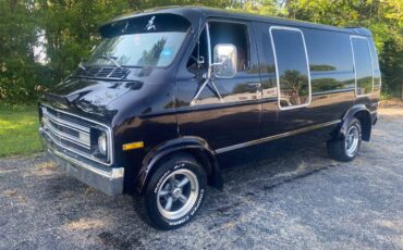 Dodge-van-b200-1977-black-3
