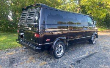 Dodge-van-b200-1977-black-8