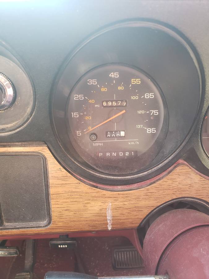 Dodge-van-rmw-1987-red-1