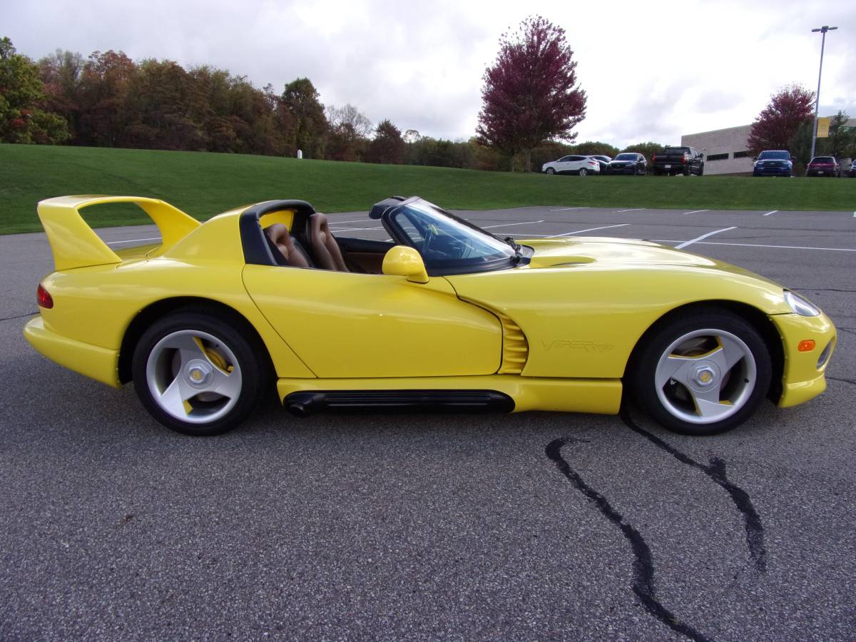 Dodge-viper-rt10-1995-yellow-2