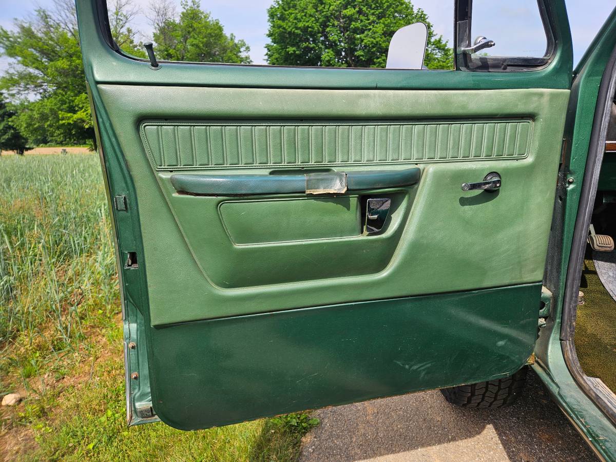 Dodge-w-10-1978-green-9