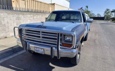 Dodge-w-350-diesel-1990-blue-1