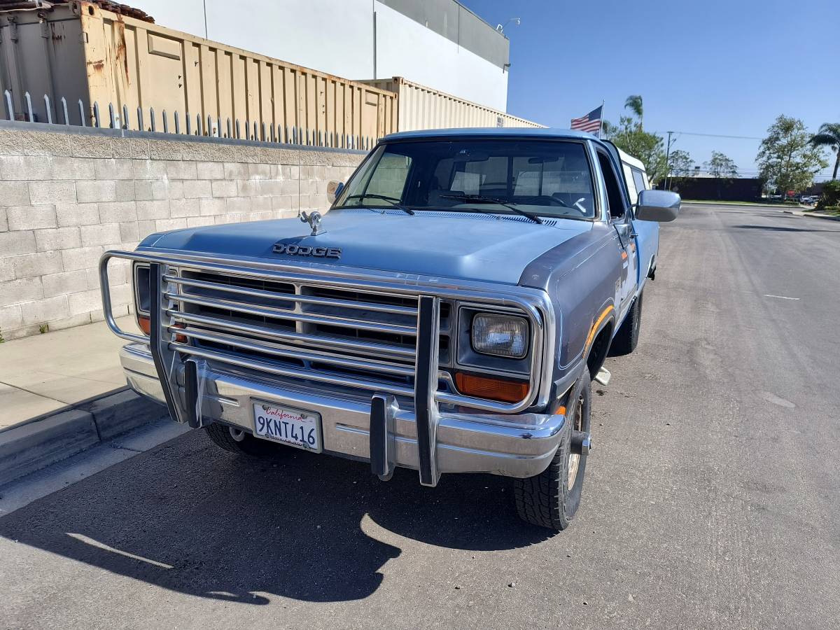 Dodge-w-350-diesel-1990-blue-1