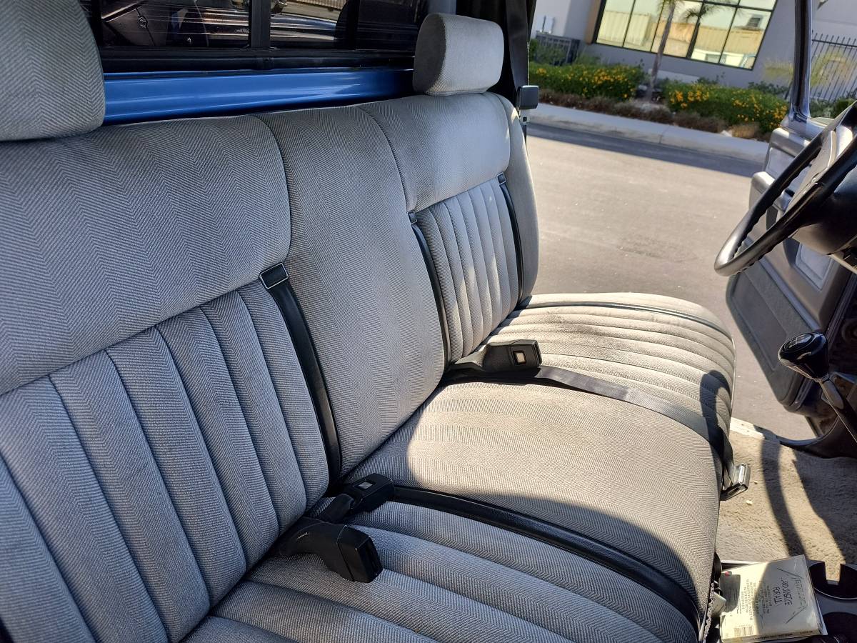 Dodge-w-350-diesel-1990-blue-13