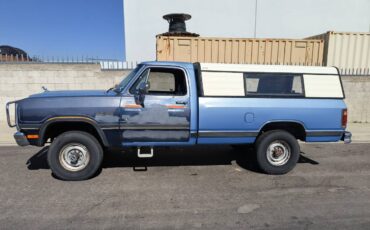 Dodge-w-350-diesel-1990-blue-2