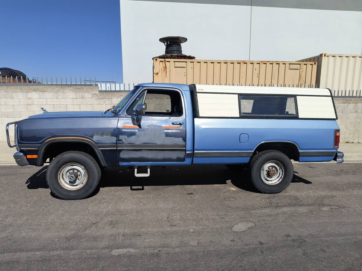 Dodge-w-350-diesel-1990-blue-2