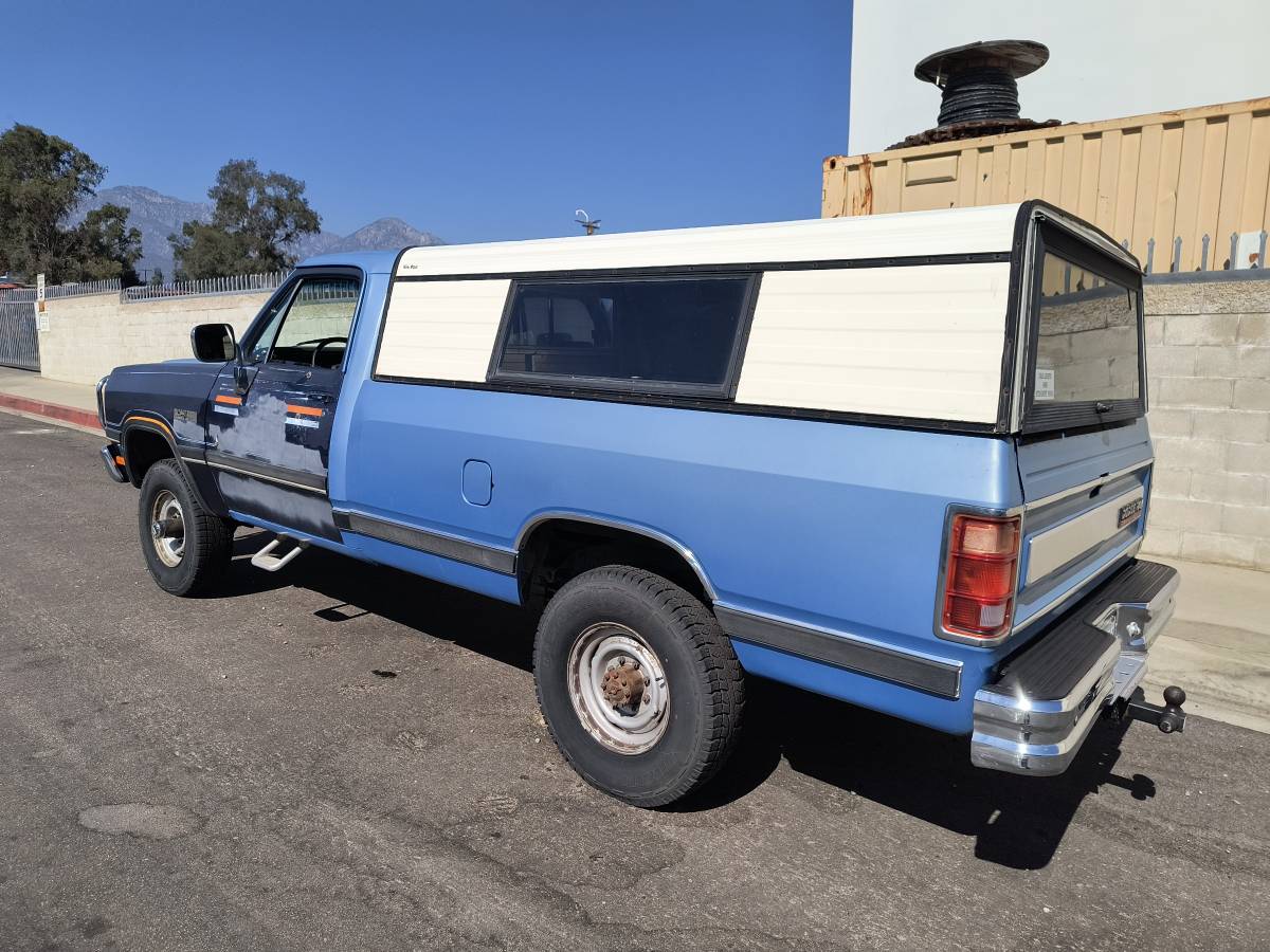 Dodge-w-350-diesel-1990-blue-3