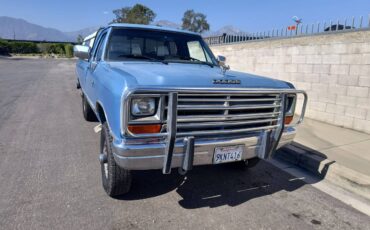 Dodge-w-350-diesel-1990-blue-6