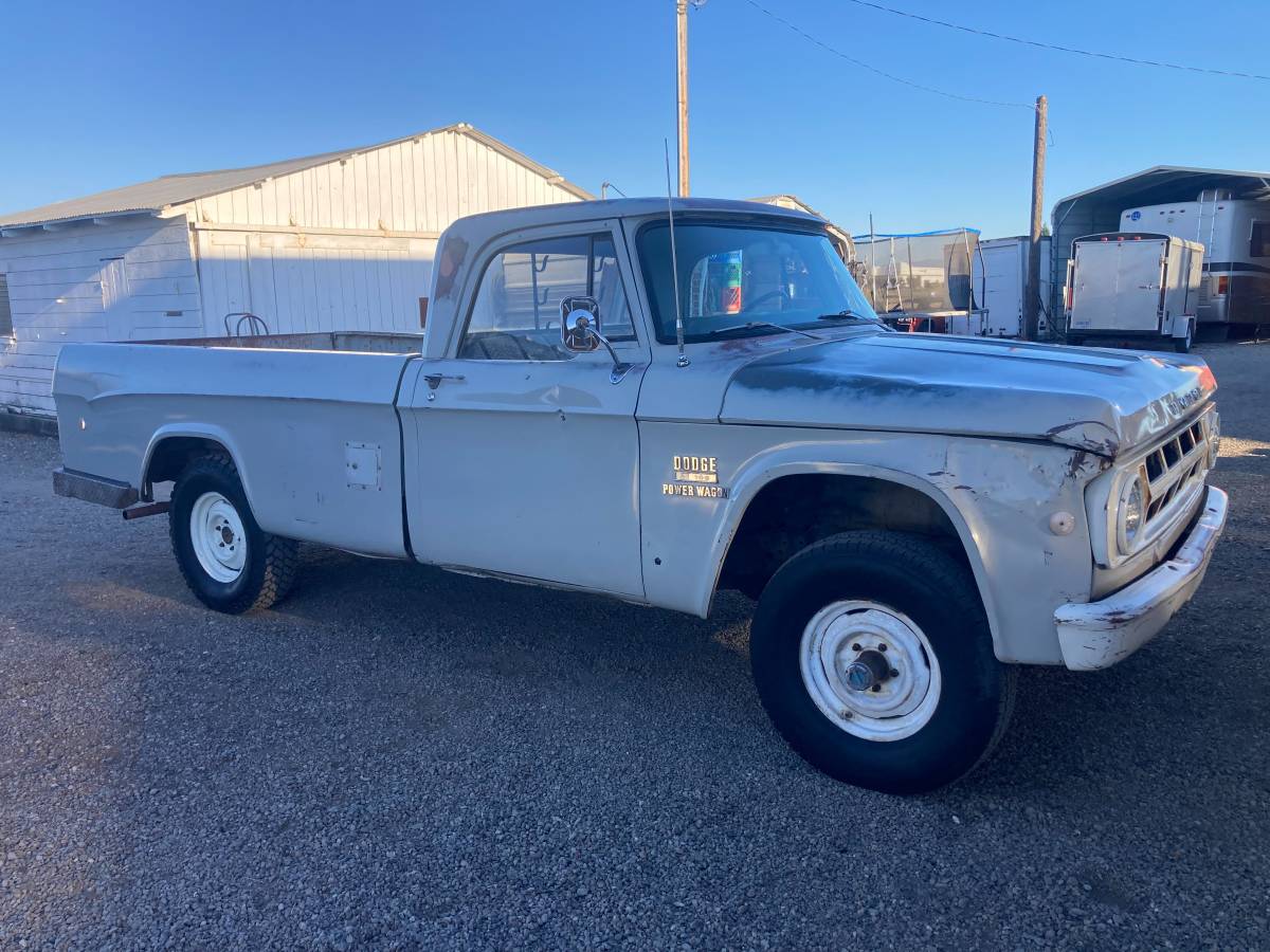 Dodge-w100-1969-grey-1