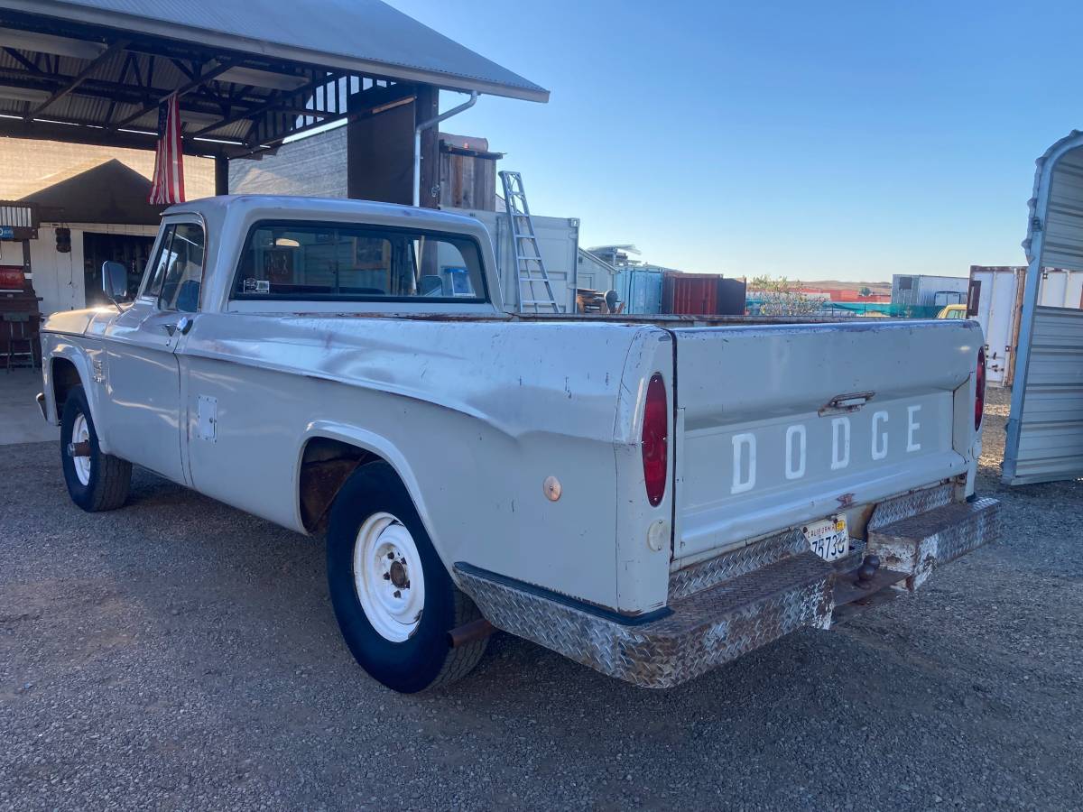 Dodge-w100-1969-grey-3