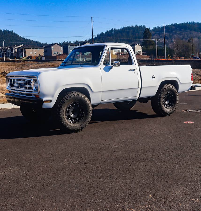 Dodge-w150-1978-white-12