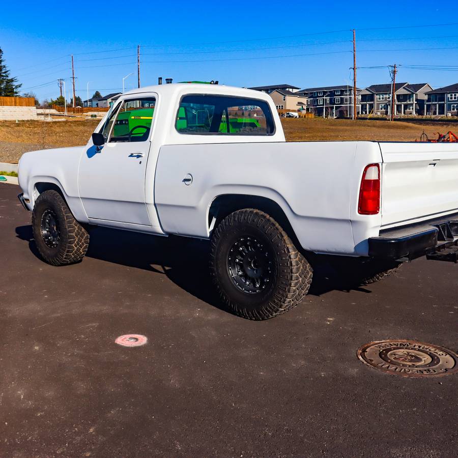 Dodge-w150-1978-white-19
