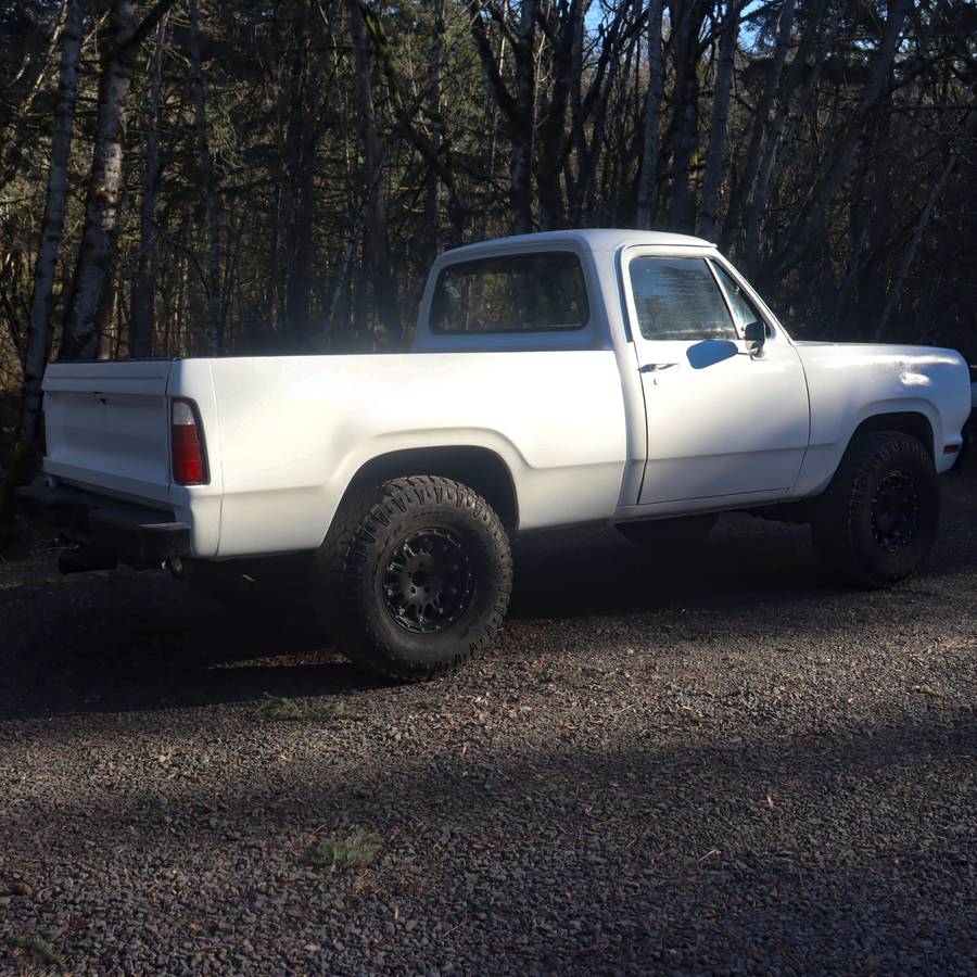 Dodge-w150-1978-white-20