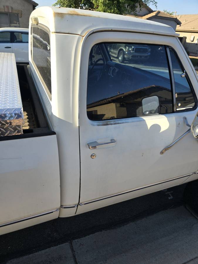 Dodge-w150-1984-white-1