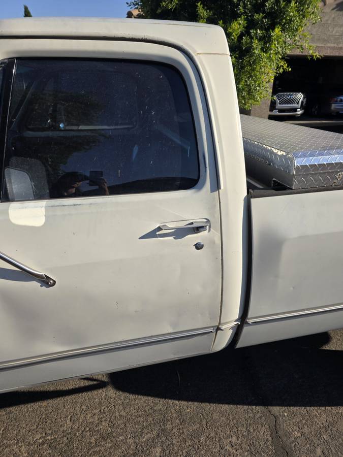 Dodge-w150-1984-white-16