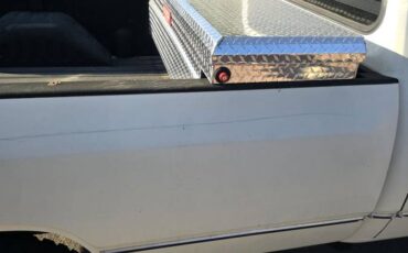 Dodge-w150-1984-white-2