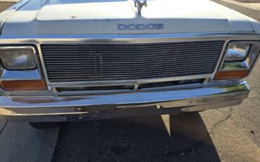 Dodge-w150-1984-white-6