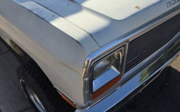 Dodge-w150-1984-white-8