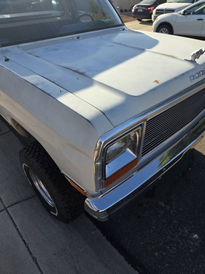 Dodge-w150-1984-white-8