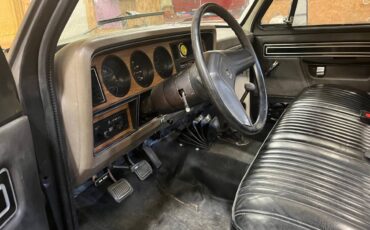 Dodge-w150-1985-black-7