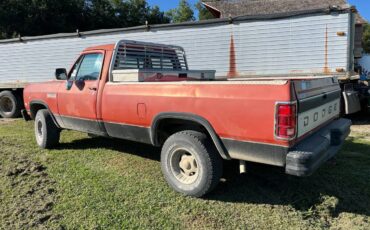 Dodge-w150-1991-red-3