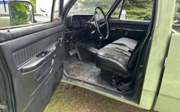 Dodge-w200-military-vehicle-1977-green-9