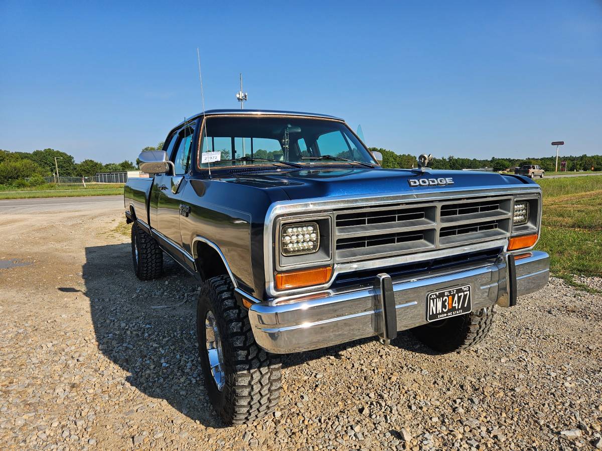 Dodge-w250-1990-11